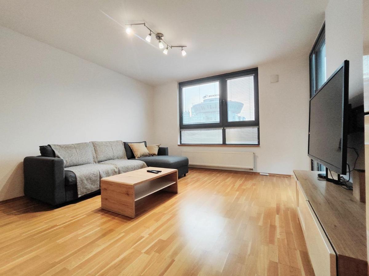 Mills - Free Parking - Balcony With City View - Close To Nivy Mall Bratislava Esterno foto
