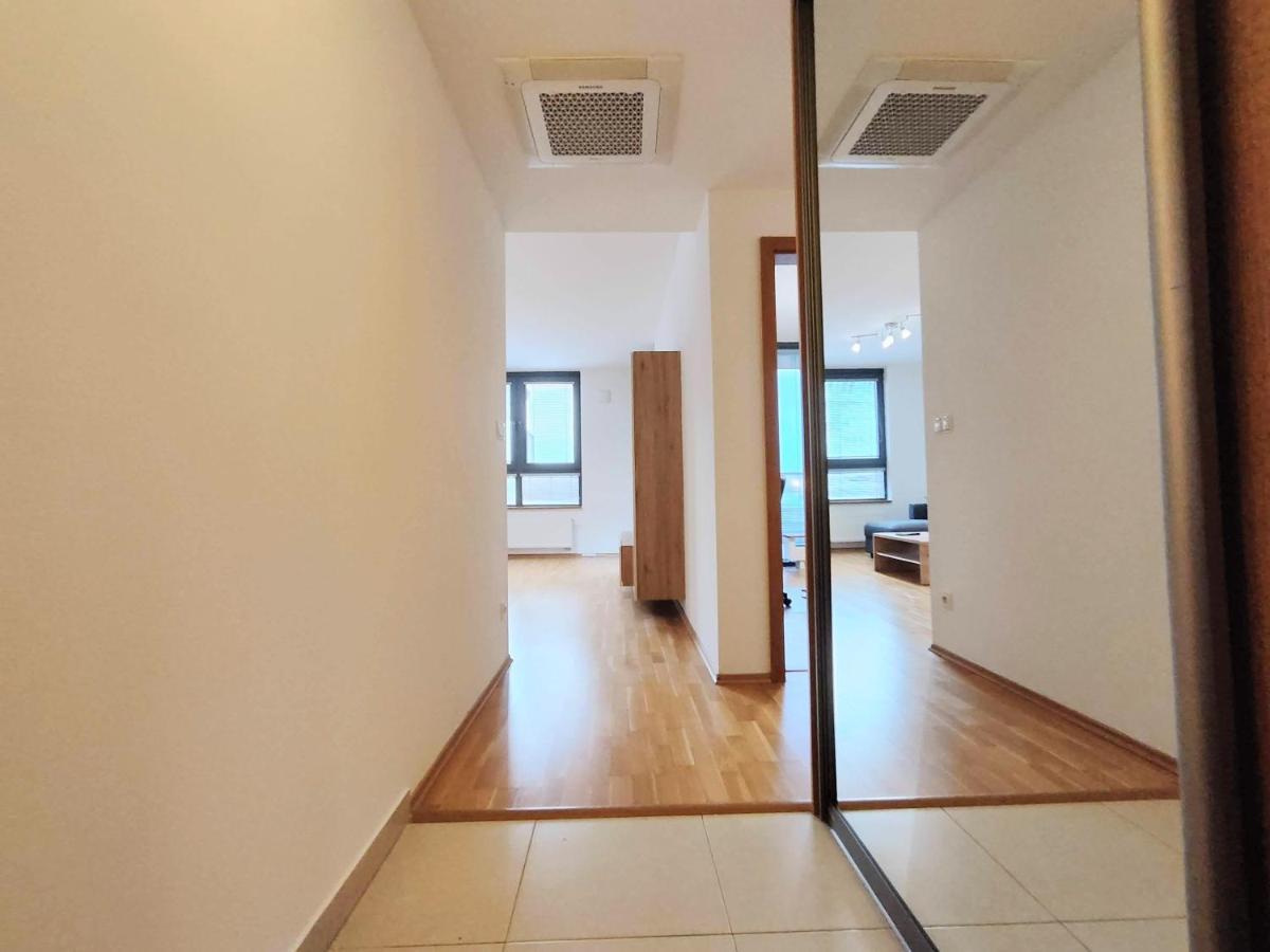 Mills - Free Parking - Balcony With City View - Close To Nivy Mall Bratislava Esterno foto